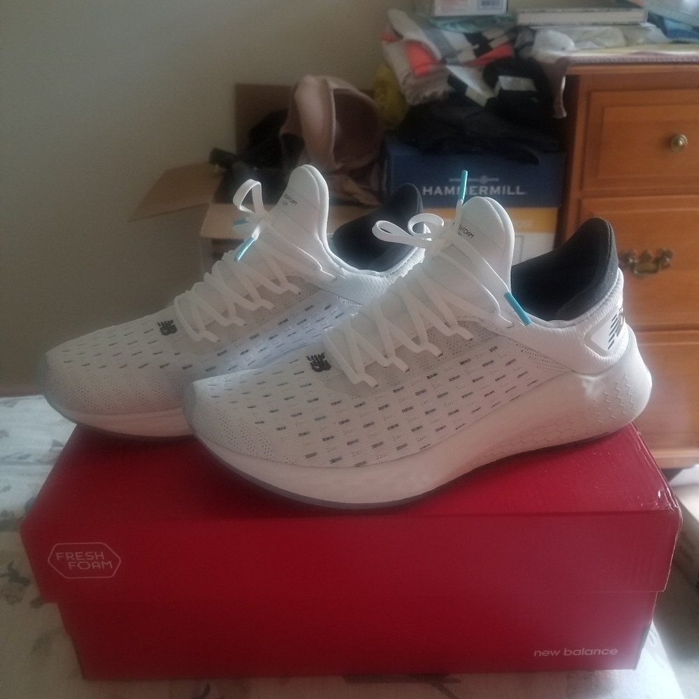 New Balance Fresh Form Lazr